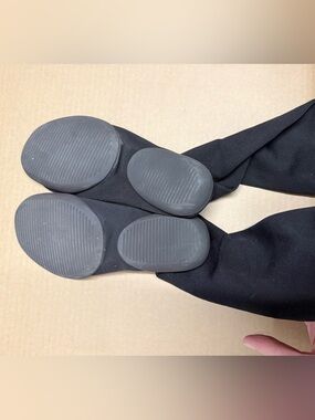 Yeezy Pods